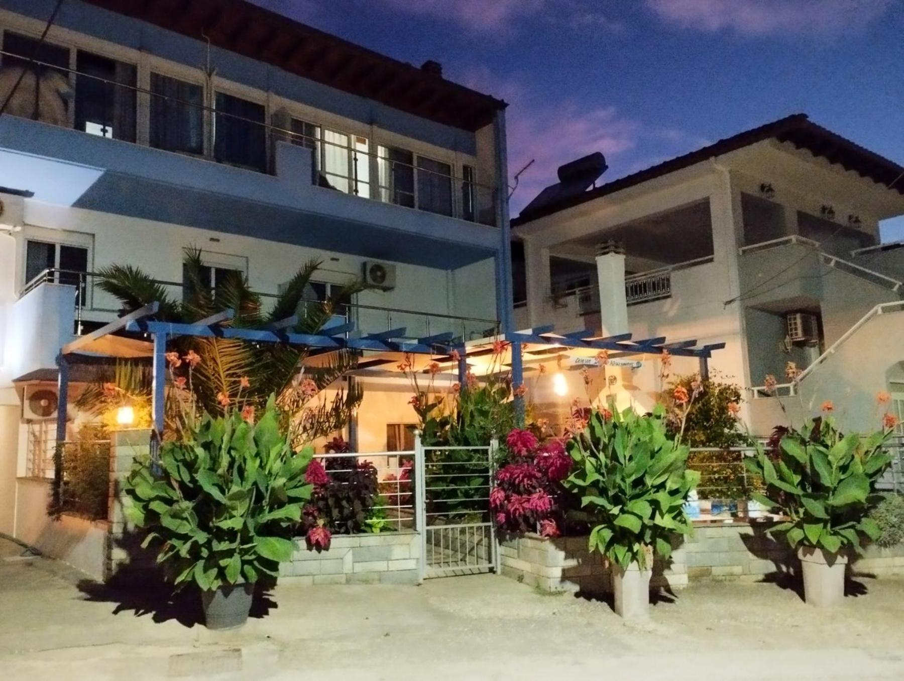 Celeste Deluxe Apartments Скала-Потамиас Экстерьер фото